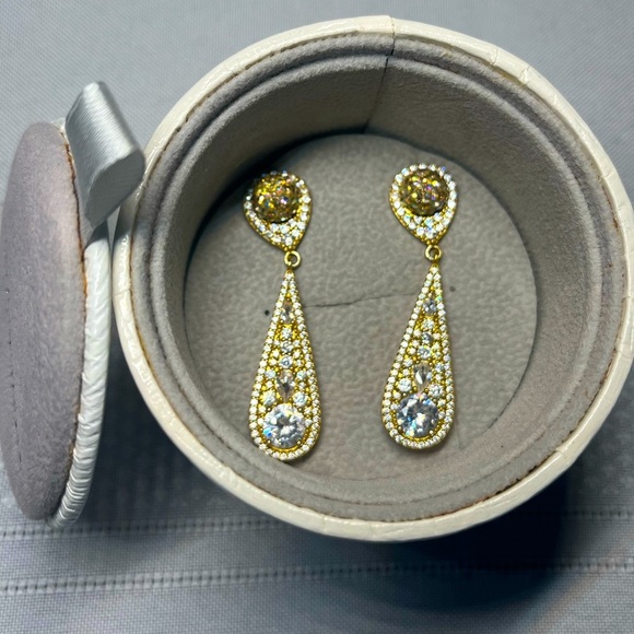 Hillberg & Berk sparkle ball earrings. Two pieces, studs can be worn alone. - Picture 1 of 4